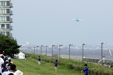 N31YM Zivko Edge 540 V3 室屋義秀 RED BULL AIR RACE CHIBA