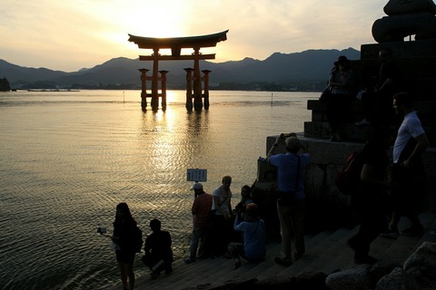 世界遺産 安芸の宮島 厳島神社 夕景