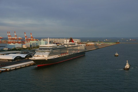 クイーン・エリザベス MS Queen Elizabeth 大黒埠頭 スカイウォーク