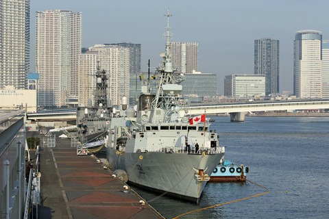 カナダ海軍 FFH-338 HMCS WINNIPEG 晴海埠頭