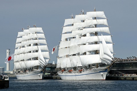 帆船日本丸 & 海王丸 総帆展帆 海フェスタ横浜 横浜大桟橋 2009.7.20