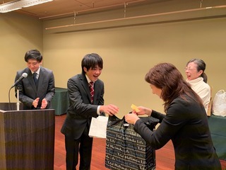 �̿� 2019-11-30 19 03 32