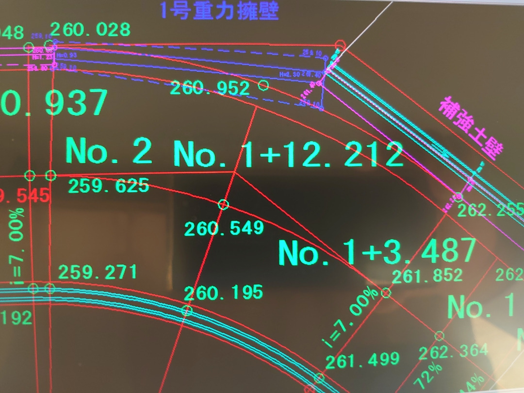 44e009b7.jpg