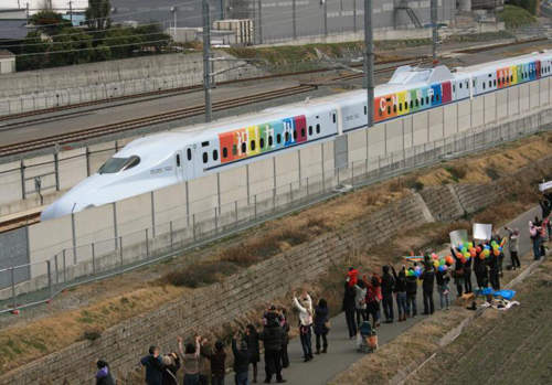 台湾人 九州新幹線 全線開通のcmが涙もんだよ こりゃ 台湾人 中国人の反応 ぱんだ とらんすれーたー