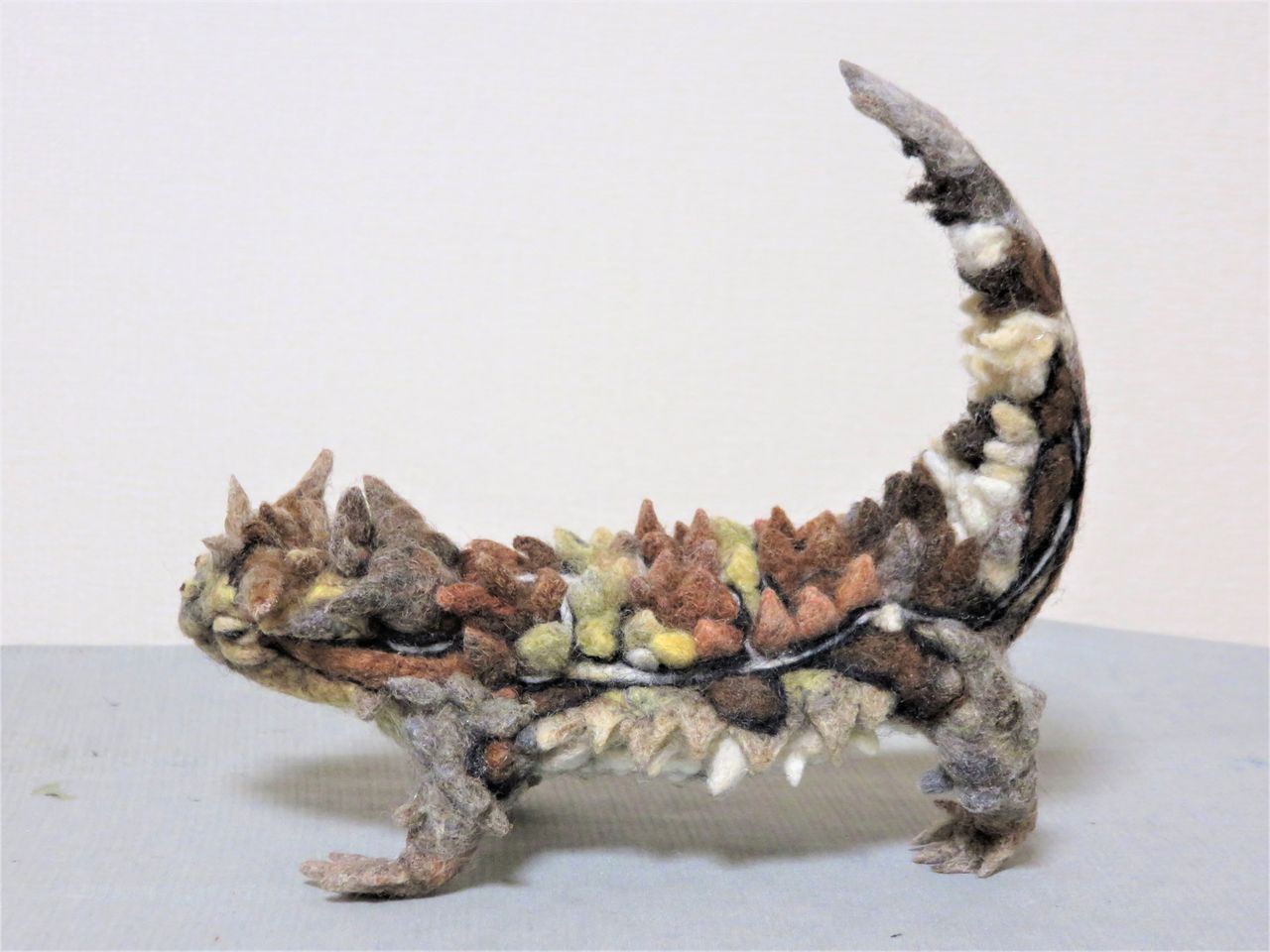 モロクトカゲ 羊毛の苑 生き物羊毛フェルト モロクトカゲ 羊毛の苑 生き物羊毛フェルト