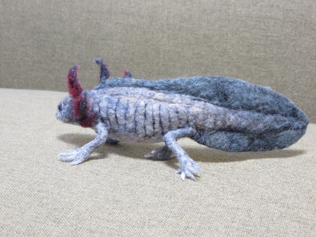 ウーパールーパー2 羊毛の苑 生き物羊毛フェルト ウーパールーパー2 羊毛の苑 生き物羊毛フェルト