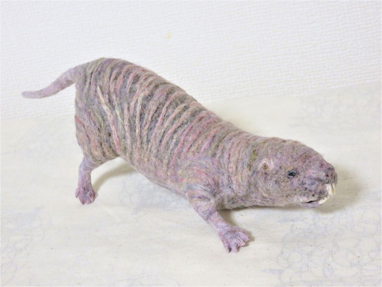 ハダカデバネズミ : 羊毛の苑～生き物羊毛フェルト～