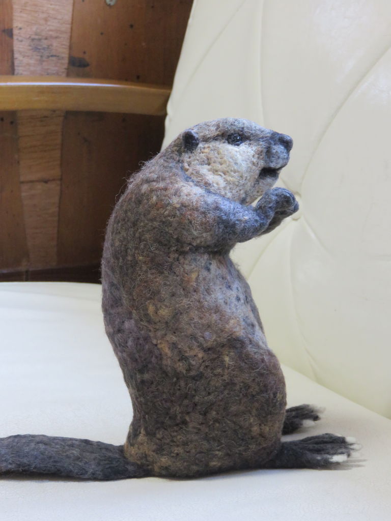 ビーバー 羊毛の苑 生き物羊毛フェルト ビーバー 羊毛の苑 生き物羊毛フェルト
