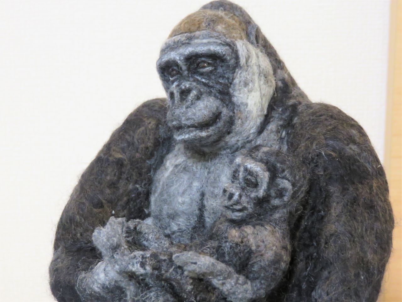 ゴリラ メス 赤ちゃん 羊毛の苑 生き物羊毛フェルト ゴリラ メス 赤ちゃん 羊毛の苑 生き物羊毛フェルト