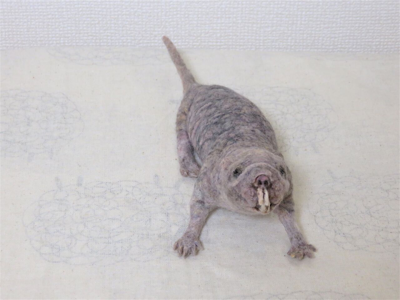 ハダカデバネズミ② : 羊毛の苑～生き物羊毛フェルト～