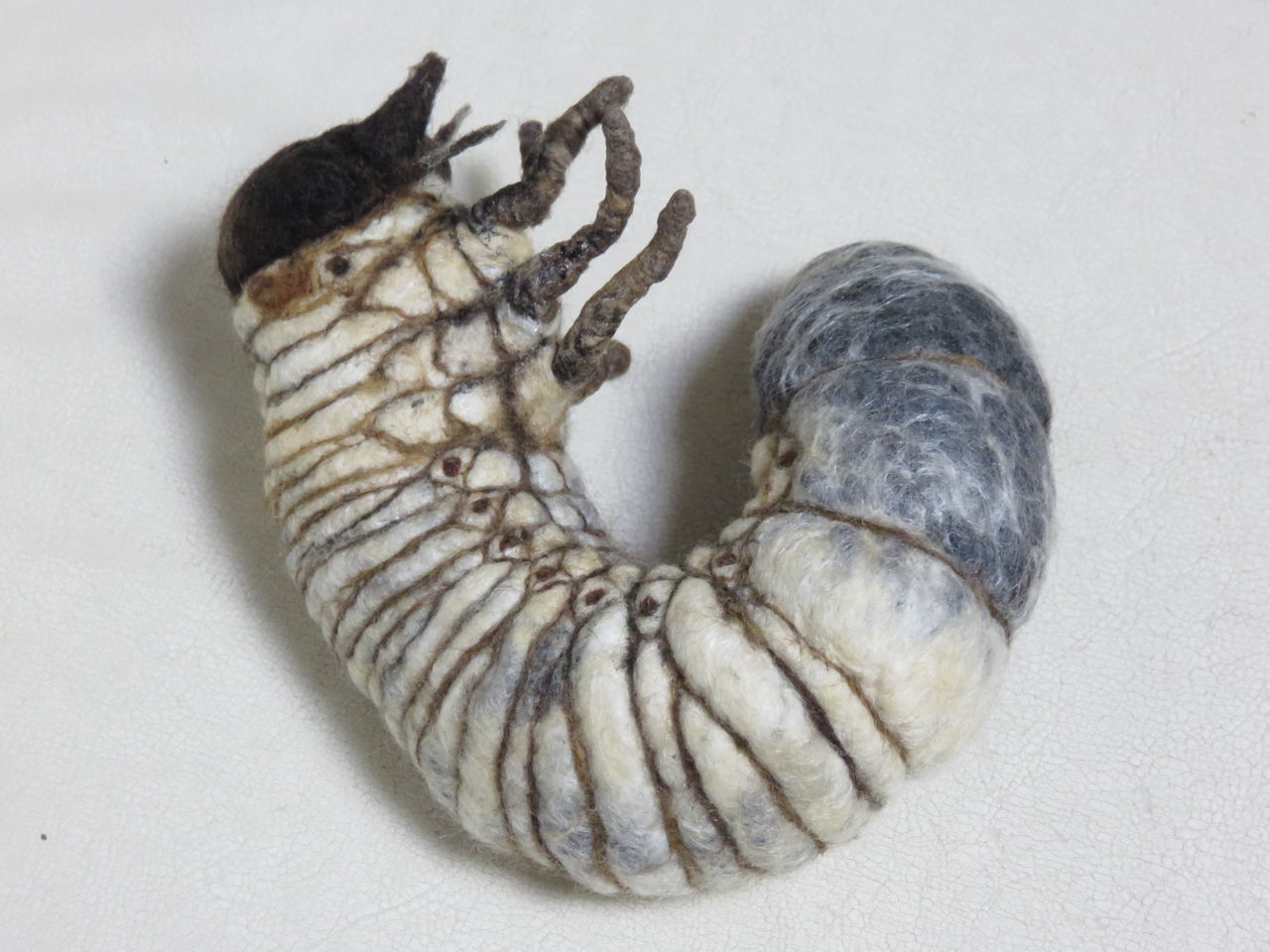 カブトムシ幼虫 羊毛の苑 生き物羊毛フェルト