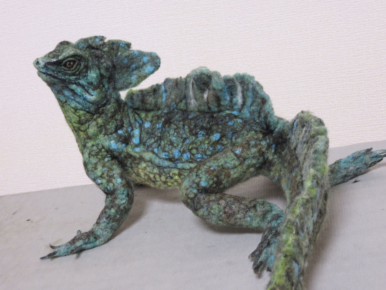 バジリスクトカゲ 羊毛の苑 生き物羊毛フェルト バジリスクトカゲ 羊毛の苑 生き物羊毛フェルト
