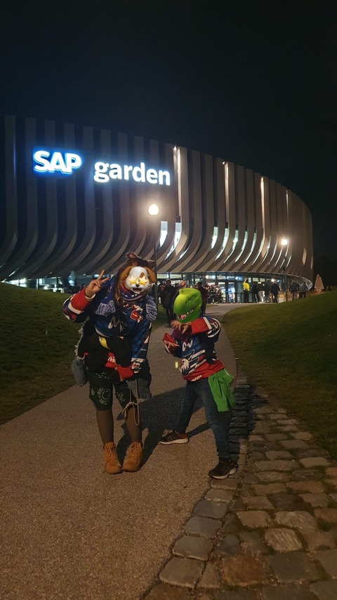 c0f578aa-8b69-40b1-b8e8-78c985e0a487