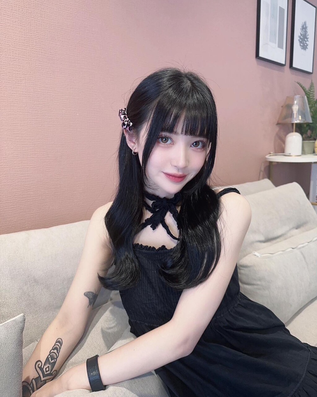 黒宮れい   おっぱい 