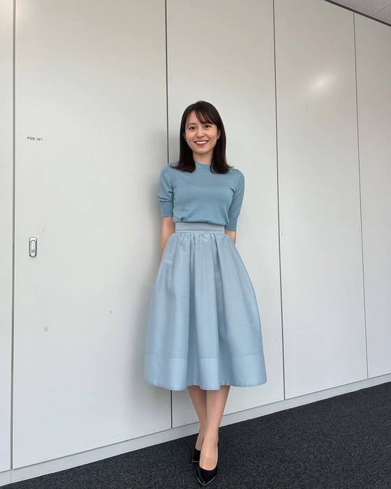 三山賀子アナ12