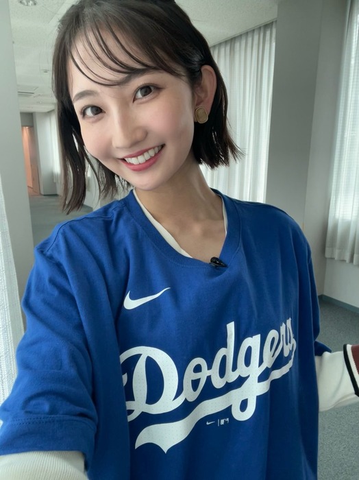友廣南実アナ4