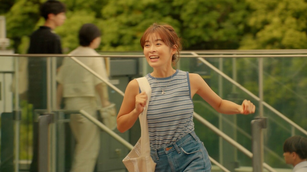 悲報】森七菜さん、月９で乳が揺れるように走らされる ※gifあり : アナ速‐女子アナ画像速報