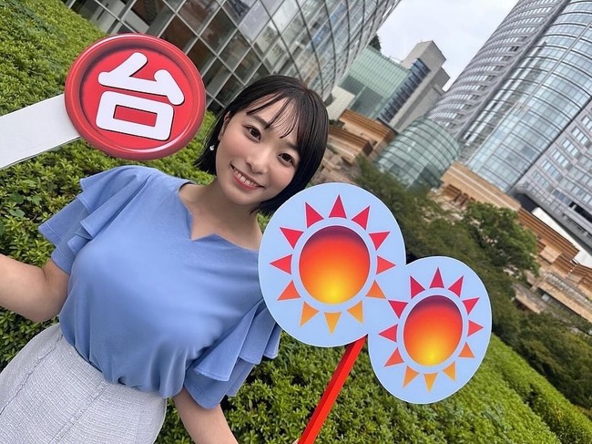 今井春花がおっぱいをアピール