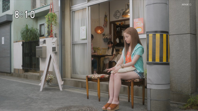 橋本環奈の太もも３