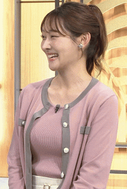 森山みなみアナの爆乳強調動画