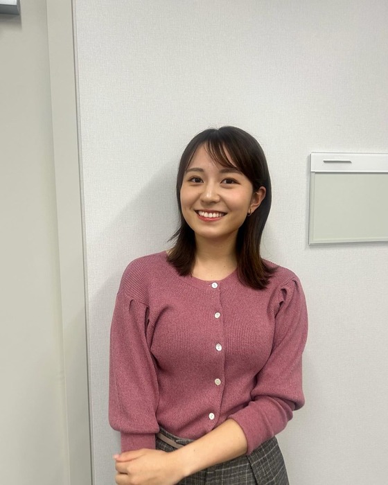 三山賀子アナ9