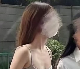 女の子