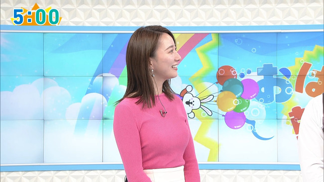 福戸あやアナのニット胸