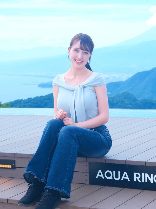 佐々木沙羅アナの巨乳9