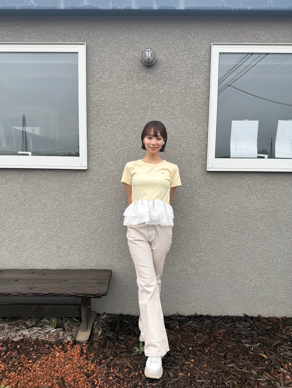 今井春花が胸を強調