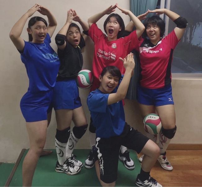 バレーボール部の女子高生が巨乳