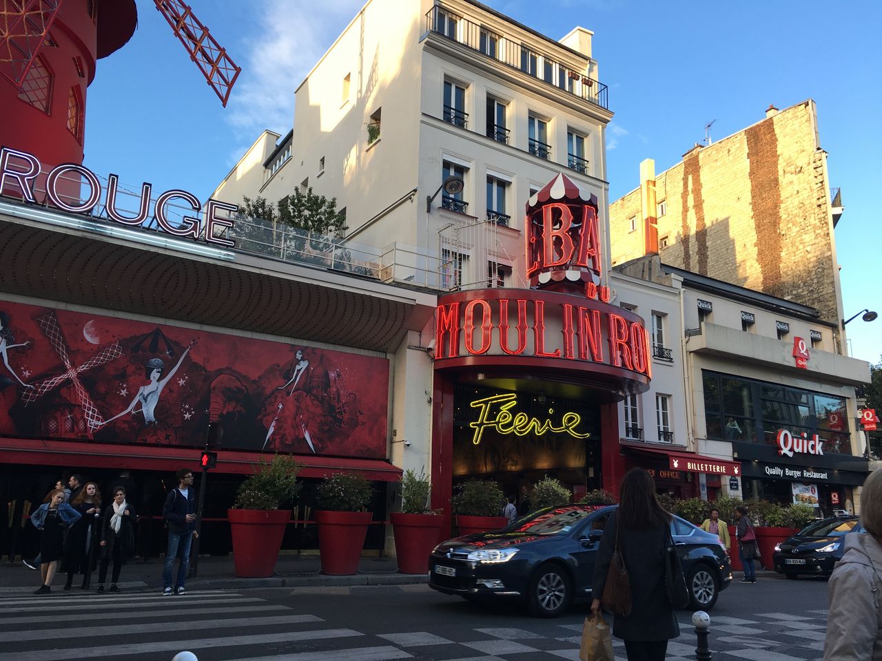 ムーランルージュグッズ専門店 モノプリックス ムーランルージュ 夜の地下鉄 旅行記 ムーランルージュグッズ専門店 モノプリックス ムーランルージュ 夜の地下鉄 旅行記