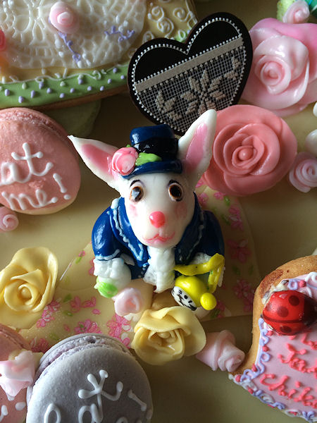 アリスのティーパーティー ウェディングケーキ スイーツ ナチュラリストpanipopoの美 食ラボ