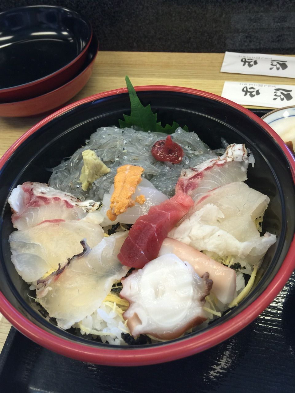 焼き穴子と海鮮丼 淡路島の源平さんにて お弁当と週末パン みみ