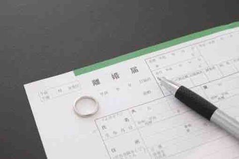 デキ婚者 後悔する人多すぎ問題をぶった斬る なりきれない系女子の等身大ブログ