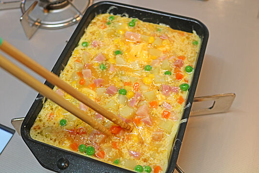 クリスマスおつまみ♪卵焼き器でひと口スペイン風オムレツ