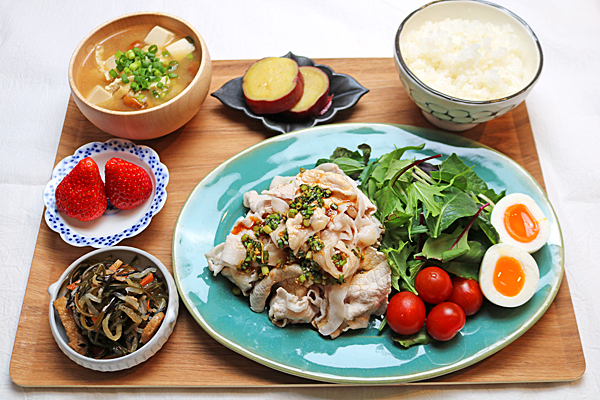 鶏手羽新じゃが8936