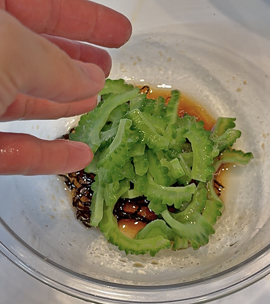 ゴーヤとサバの昆布ポン酢2529