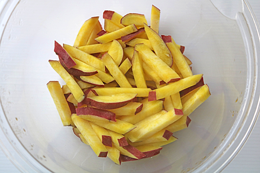 豚肉のさつまいも炒め7547