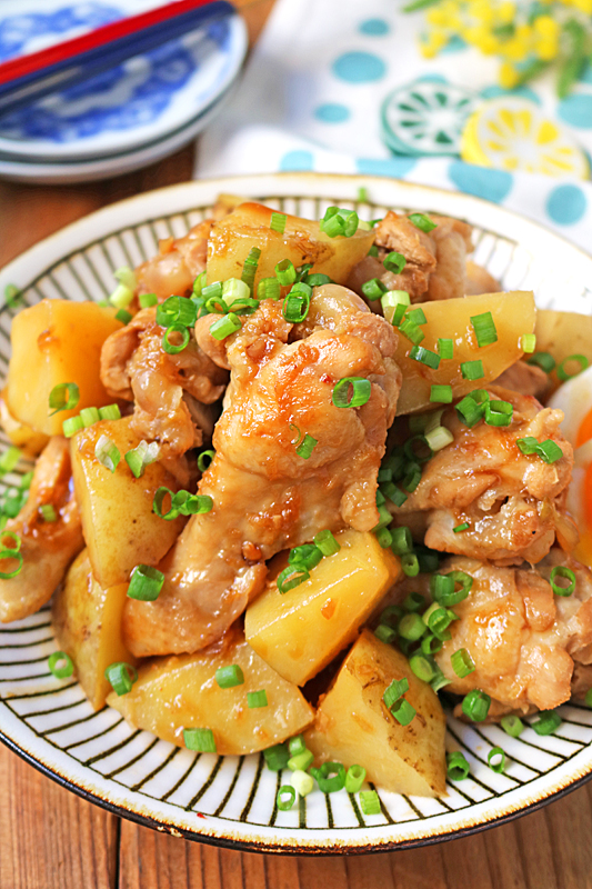 鶏手羽新じゃが8922