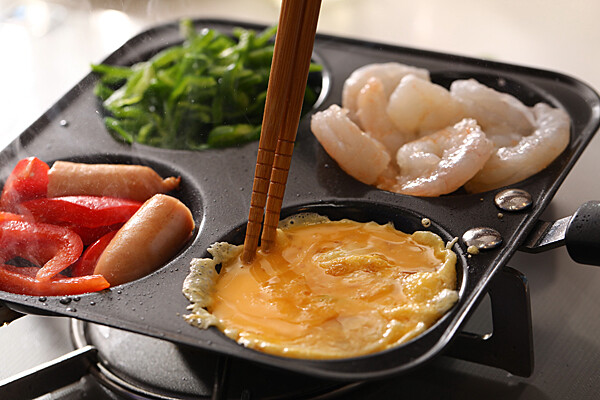 ４つ穴フライパン３