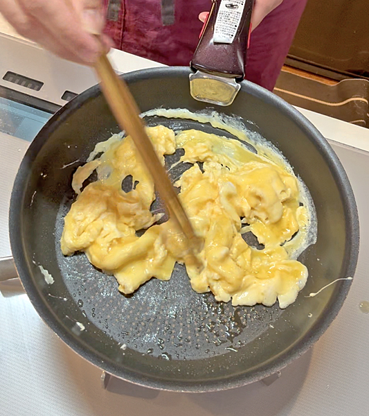 豚卵ほうれん草炒め