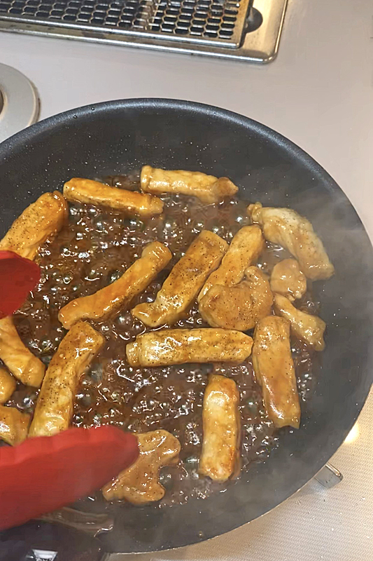 トンテキ弁当1049-1