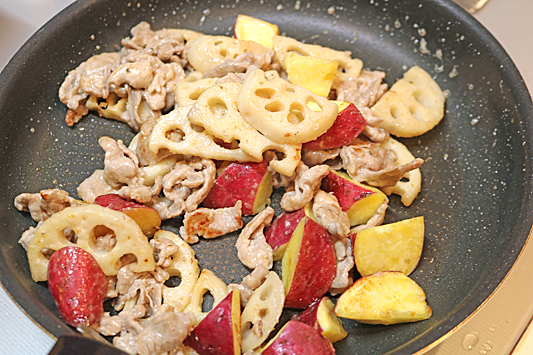 豚肉さつまいも1062