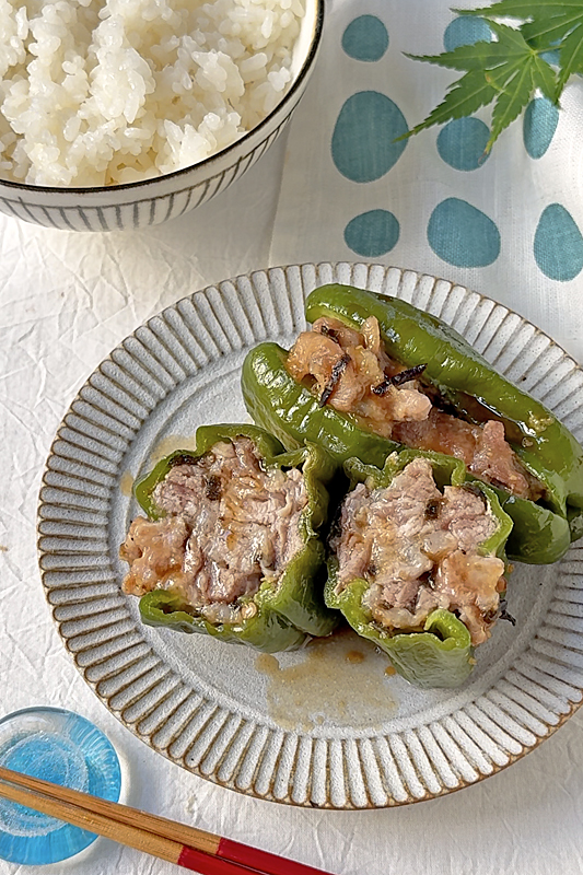 ピーマン肉詰め0598