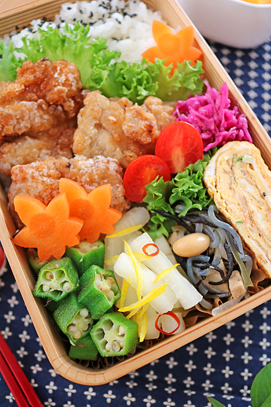 からあげ弁当8841