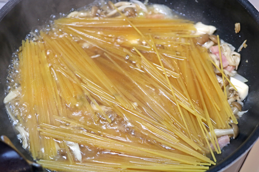 きのこパスタ0842