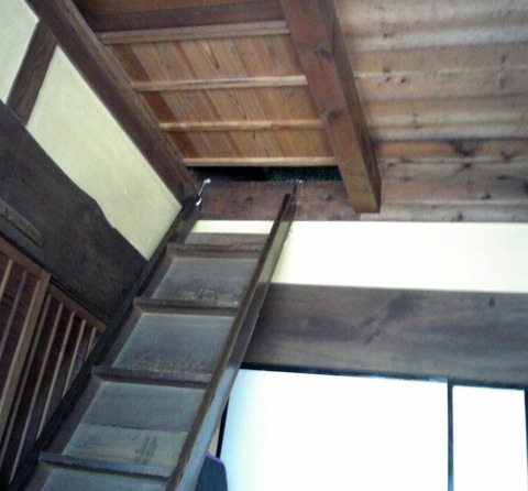 0811 つし二階 階段