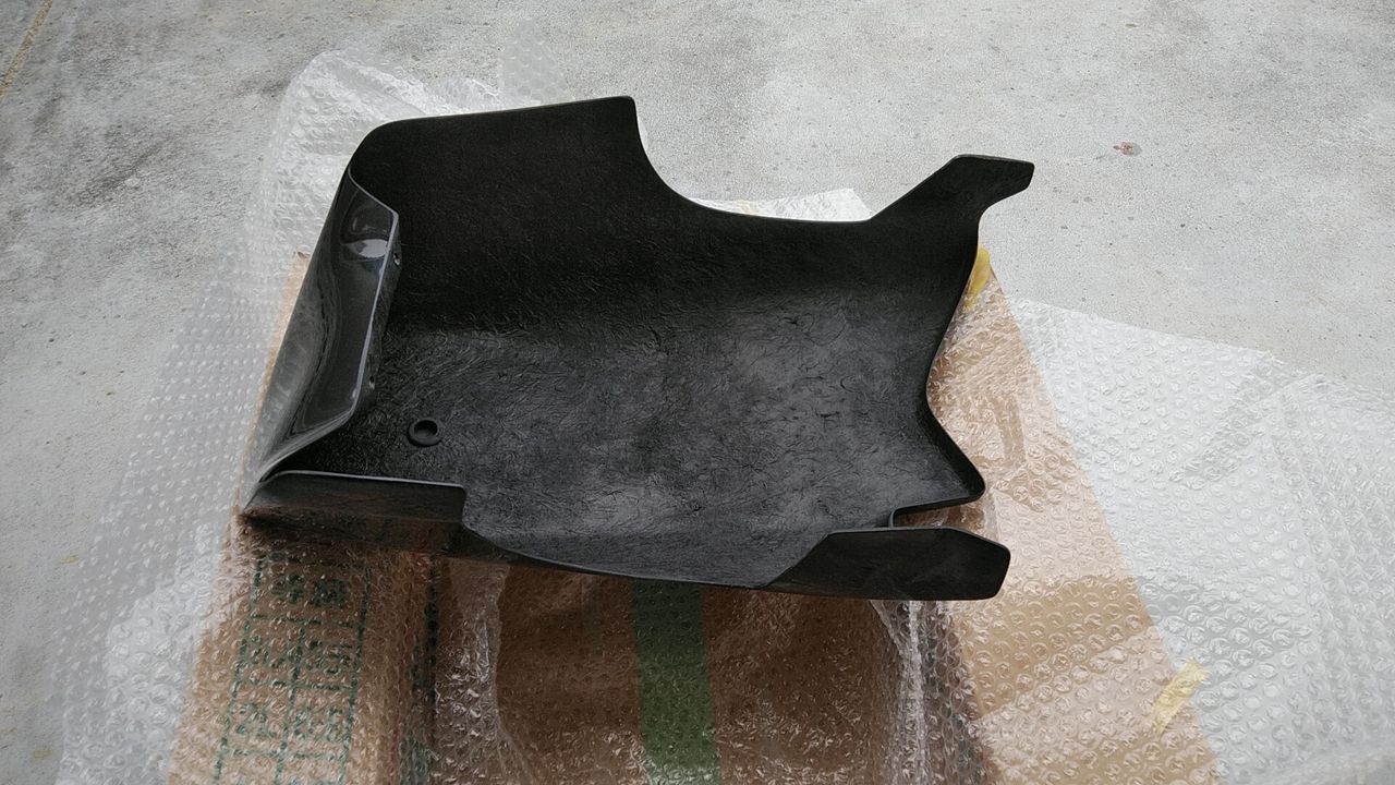 390DUKEへのアンダーカウル取り付け1（Fiberworks） : paparin88のblog