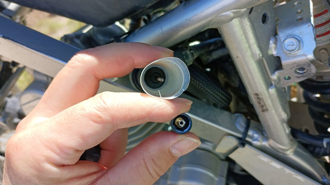 KLX230Rにアイドリングアジャスターを取り付け2 : paparin88のblog