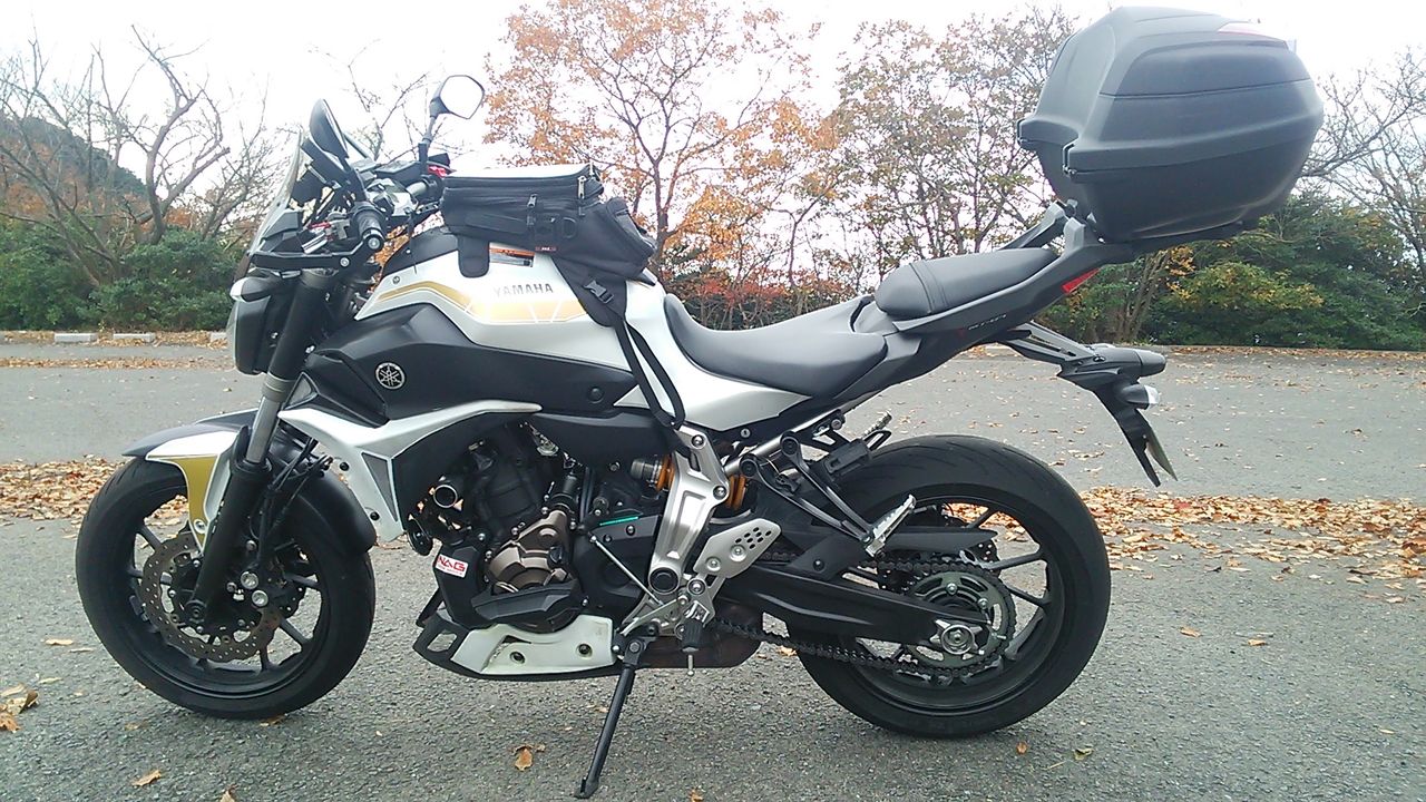 MT-07のトップケース(キャリア)のナゾ(積載編3) : paparin88 MT-07のトップケース(キャリア)のナゾ(積載編3) : paparin88